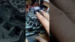 пропала зарядка лада ларгус