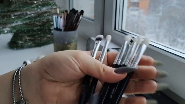 Новые кисти для макияжа. Коллекция кистей для макияжа 18.01.2022г. смотреть онлайн