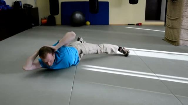 MorningFit. Упражнение на пресс. Скручивания руки за головой смотреть онлайн