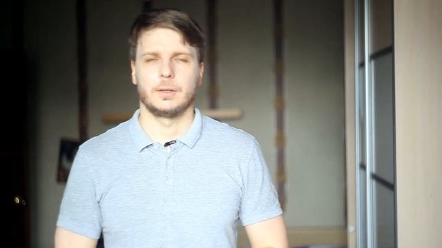 Многие старинные картины были оторваны от своих старинных оснований и помещены на новые. смотреть онлайн
