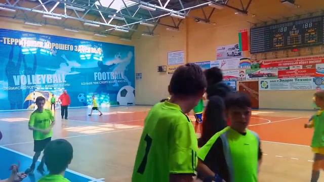 Игры в зале, обзорное видео. Белоруссия, Борисов, март 2015. Часть 2 смотреть онлайн