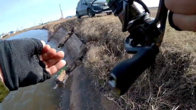 ЛОВЛЯ ОКУНЯ В ЗАПРЕТ. МИКРОДЖИГ смотреть онлайн