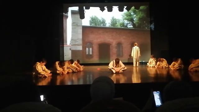 Выступление в театре Им. Г. Кариева. "Спектакль посвящённый стихам Мусы Джалиля" (Гимназия №141) смотреть онлайн