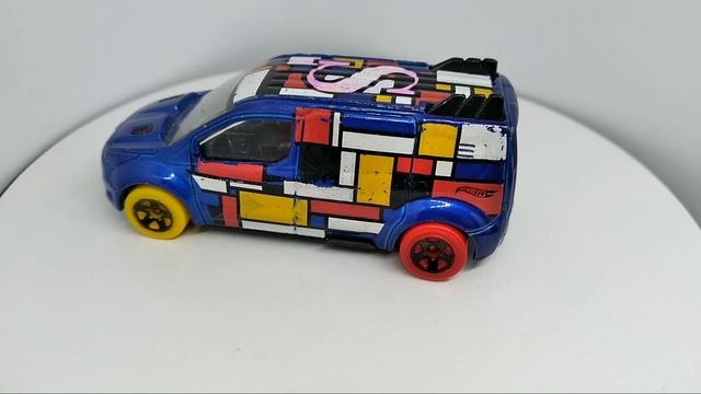HotWheels made in Malaysia Ford Transit Connect смотреть онлайн