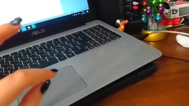 Практика в универе/Неправильный прикус/Новый год,подарки смотреть онлайн