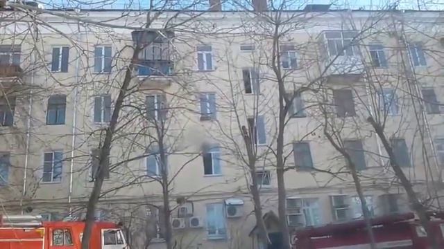 Пожар на проспекте Автозаводцев. 12.12.16 смотреть онлайн