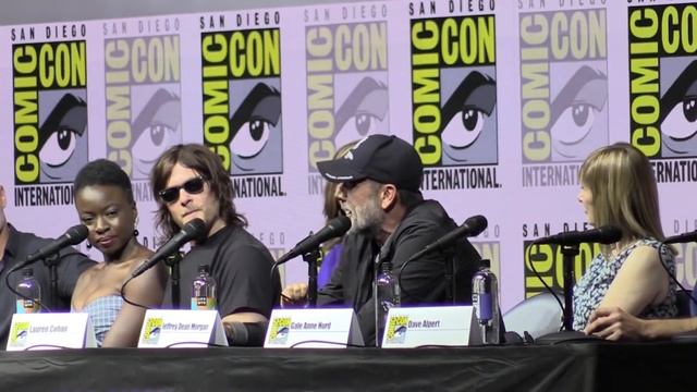 "Ходячие мертвецы" на Комик-Кон 2018 (на русском) / The Walking Dead Season 9 SDCC 2018 смотреть онлайн