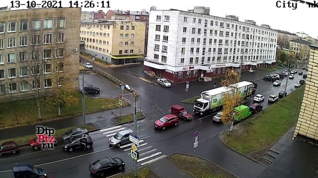 На проспекте Александра Невского сбили ребёнка смотреть онлайн