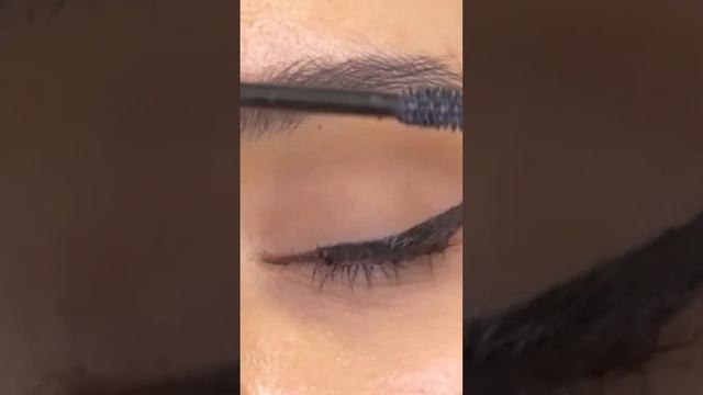 В наличии тушь и подводка Vivienne Sabo Cabaret by Aida. смотреть онлайн