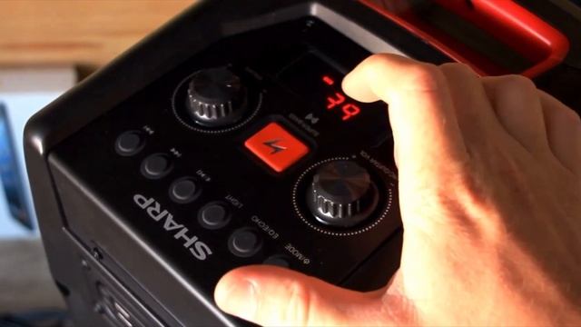 Kosztuje 500zł - ma 180W mocy i gra lepiej niż JBL PartyBox! ? Recenzja | Sharp PS-929 смотреть онлайн