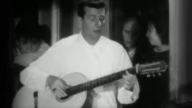 António dos Santos (Антониу Душ Сантуш). Minha Alma de Amor Sedenta смотреть онлайн