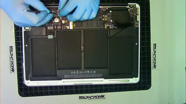 Reparação LogicBoard Apple MacBook Air 13 (Mid-2013) A1466 - MediaTronik