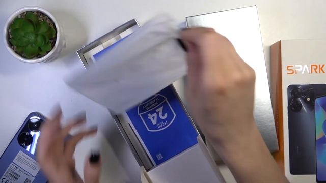 Tecno Spark 10 Pro All Box Accessories - Unboxing смотреть онлайн
