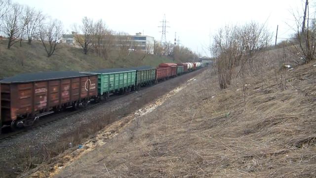 2ТЭ25КМ-0006 с приветливой бригадой на перегоне Лужки-Орловские - Саханская смотреть онлайн