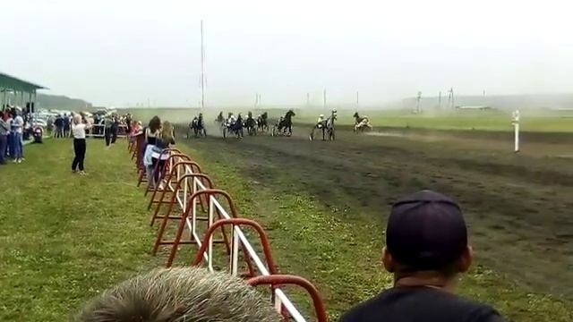 Конные бега в Барачатах смотреть онлайн