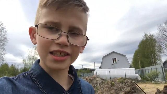 Я на даче. Велосипед, трамплин. смотреть онлайн