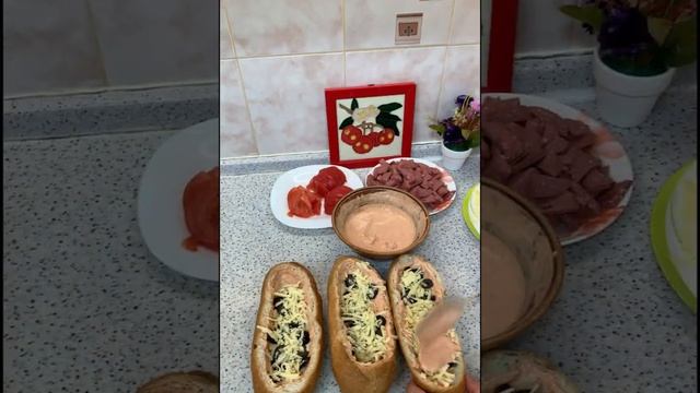 Самая Легкая и Быстрая Пицца, от Которой Нельзя НЕ Насладиться/ Пицца в Батоне/ Новый Рецепт Пиццы. смотреть онлайн