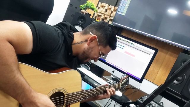 GUILD D240E+ AUDIO TECHNICA AT4040 /CALENTADO ANTES DE GRABAR. смотреть онлайн