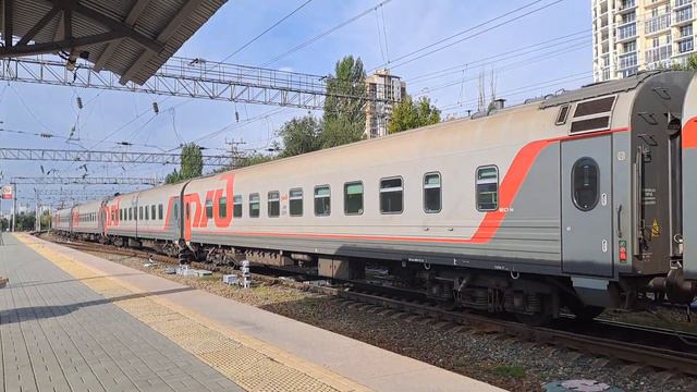 Быстрый старт ЭП1-115 с поездом №127Ы Красноярск - Адлер смотреть онлайн