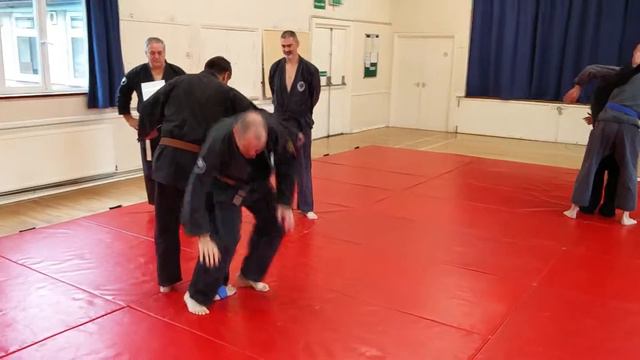 Crab claw scissors drills. смотреть онлайн
