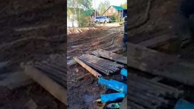 ООО "АКВАДОМ": бурение скважины в Одинцовском районе, деревня Скоротово, колёсная буровая установка смотреть онлайн