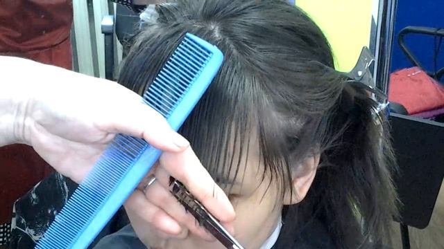 косая челка и как ее подстричь учебный процесс смотреть онлайн