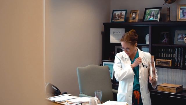 Dr. Stephanie Cohen - Cohen|Winters Aesthetics & Reconstructive Surgeons смотреть онлайн
