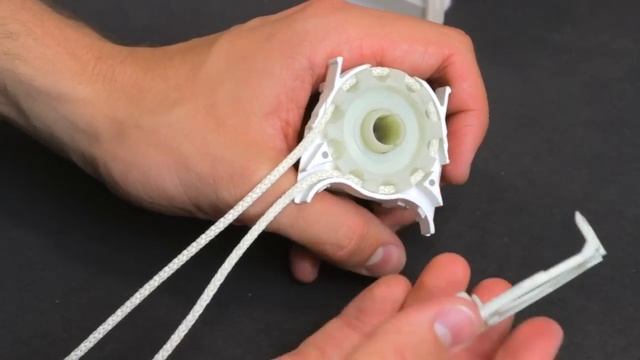 How to Replace a Cord Loop in an EasyRise Cellular Shade смотреть онлайн