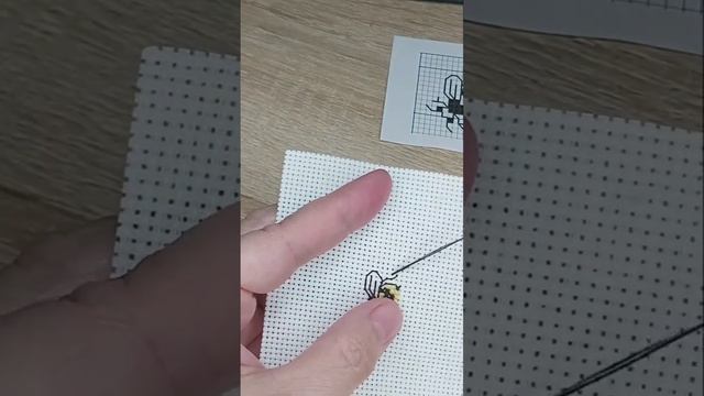 Как вышивается контур в вышивке крестиком, часть 2 смотреть онлайн