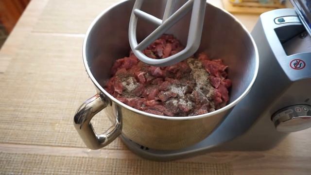 Колбаса из индейки. Для тех кто не ест свинину. смотреть онлайн