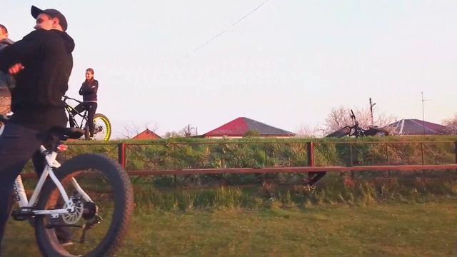 КАК ОТМЕТИТЬ МАЛЬЧИШНИК смотреть онлайн