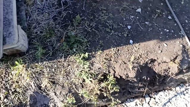 Трамбовка для щебня из отбойного молотка. Подушка из щебня под ленточный фундамент. смотреть онлайн