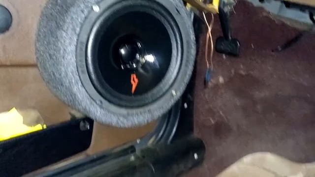 Сравнение JL Audio c1-650 (компонентная) и Урал Молния АС-МЛ165. смотреть онлайн