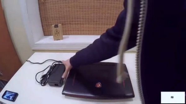 MSI GT73VR 7RF Titan Gaming Laptop Unboxing Review