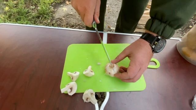 Жареная КАРТОШКА В КАЗАНЕ с салом и ГРИБАМИ! | Новый РЕЦЕПТ ПРИГОТОВЛЕНИЯ ШАМПИНЬЙОНОВ | 2021 смотреть онлайн