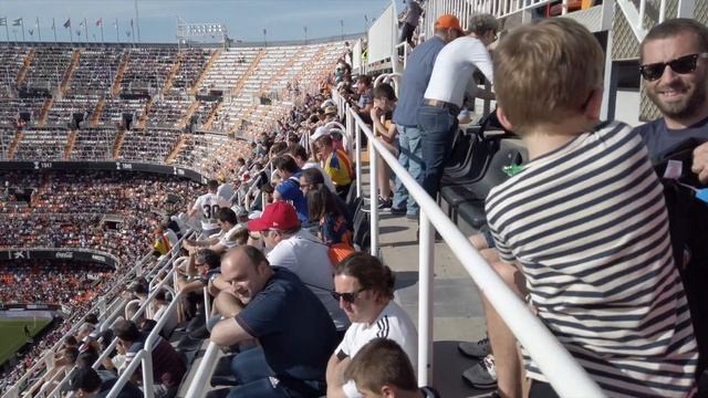 A Homage to the Mestalla Stadium in Valencia, Spain - Soccer Valencia CF смотреть онлайн