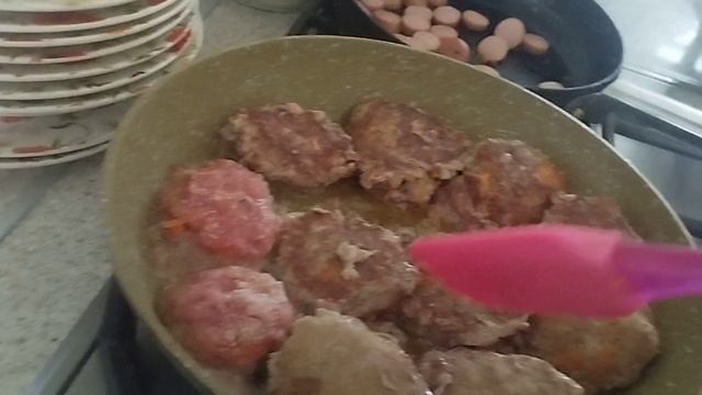 Готовлю обед. Любимая посуда.