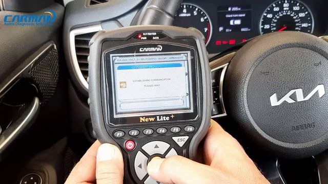 Checking AirBag System - Kia Seltos 2021 , using CARMAN Scanners смотреть онлайн