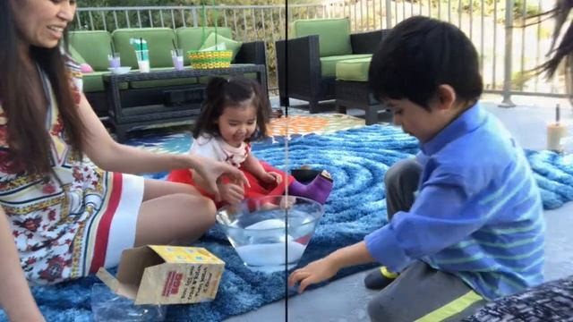 DINOSAUR EGG HATCHING | FUN & EASY EXPERIMENT FOR KIDS | JURASSIC QUEST DRIVE THRU 2021| LOLA ELNIE смотреть онлайн