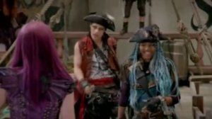 папин пистолет в кармане, шуба, плащ и сапоги, вот и всё моё наследство