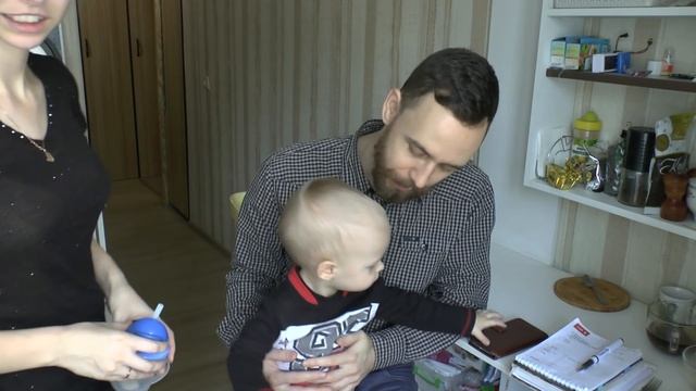 папа ПЕРВЫЙ ДЕНЬ В ТАКСИ, Миша ПЕРВЫЙ ДЕНЬ В САДИКЕ смотреть онлайн