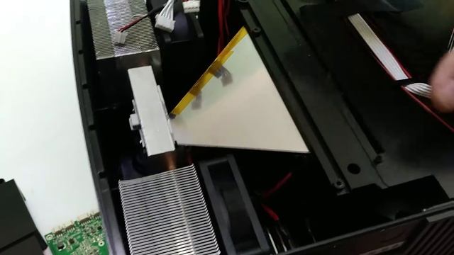 Разборка Full HD Проектора F30 вид изнутри проектора в разобранном виде смотреть онлайн