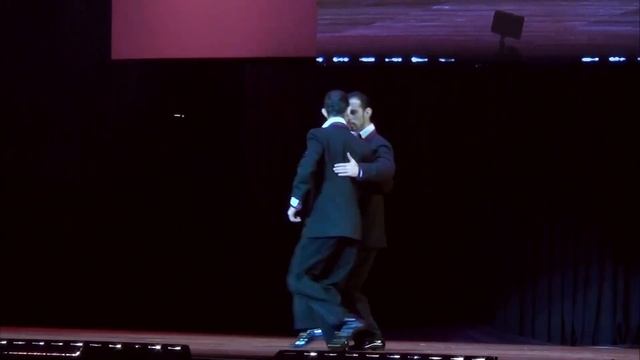 ヘルマン＆ニコラス 双子の男性タンゴダンサー PV смотреть онлайн