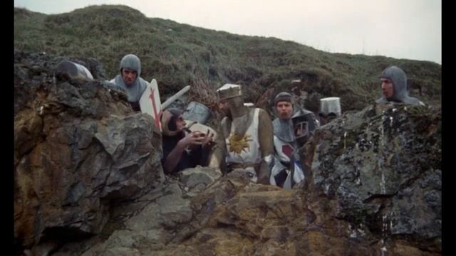 Кролик -зверь(Монти Пайтон и священный грааль 1975) смотреть онлайн