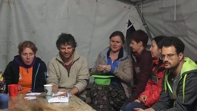 Игра в слова "Шляпа" в Хамельне | Развивающие игры для детей. Словесные игры для всей семьи смотреть онлайн