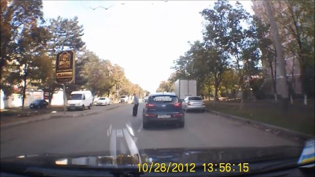 Пьяный на дороге смотреть онлайн