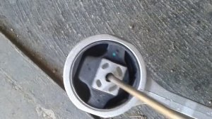 Нижняя опора двигателя Шкода Фабия 1.2