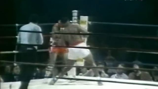 Майк Тайсон самый первый профи бой vs Хектор Мерседес - бокс смотреть онлайн