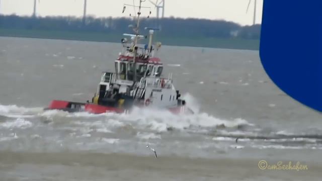tug WATERGEUS IMO 9110860 and car carrier GLOVIS SIRIUS 8BFT storm Sturm Emden смотреть онлайн