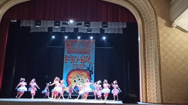 Шоу-группа Апельсин. 1 место